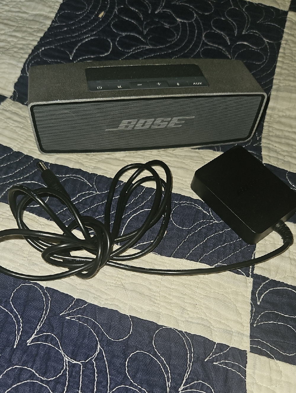 Bose Soundlink Mini Black Gray Portable Bluetooth Speaker w/ Power Cord